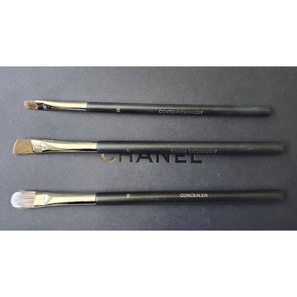Set of 3 Chanel Makeup Brushes - velvet brush sleeves, drawstring bag